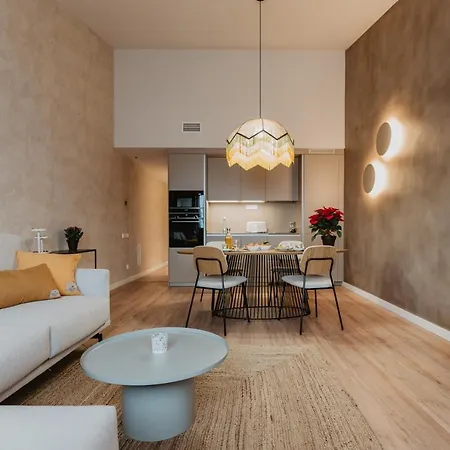 Petit Luxe Volta Atic Lägenhet *