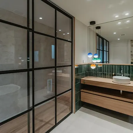 Lägenhet Petit Luxe Volta Atic